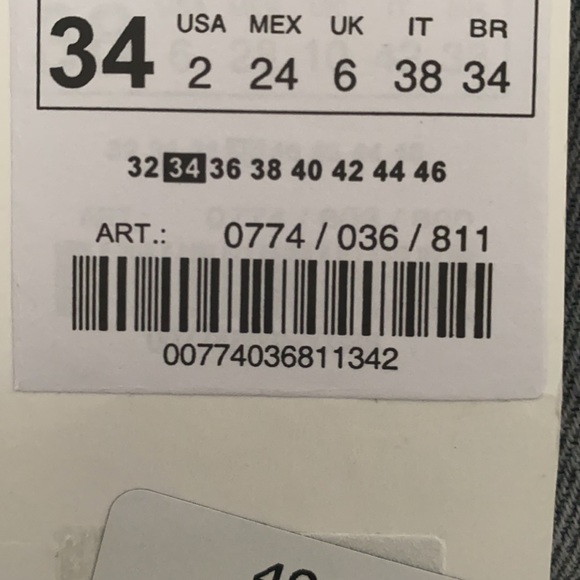 Selling a new Zara classic mom fit high rise jeans - Picture 6 of 6